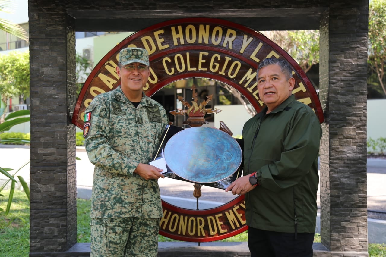 ¿Quién es Oscar Rentería Schazarino?