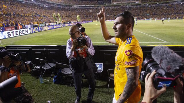Gignac celebra su gol 104 con Tigres.