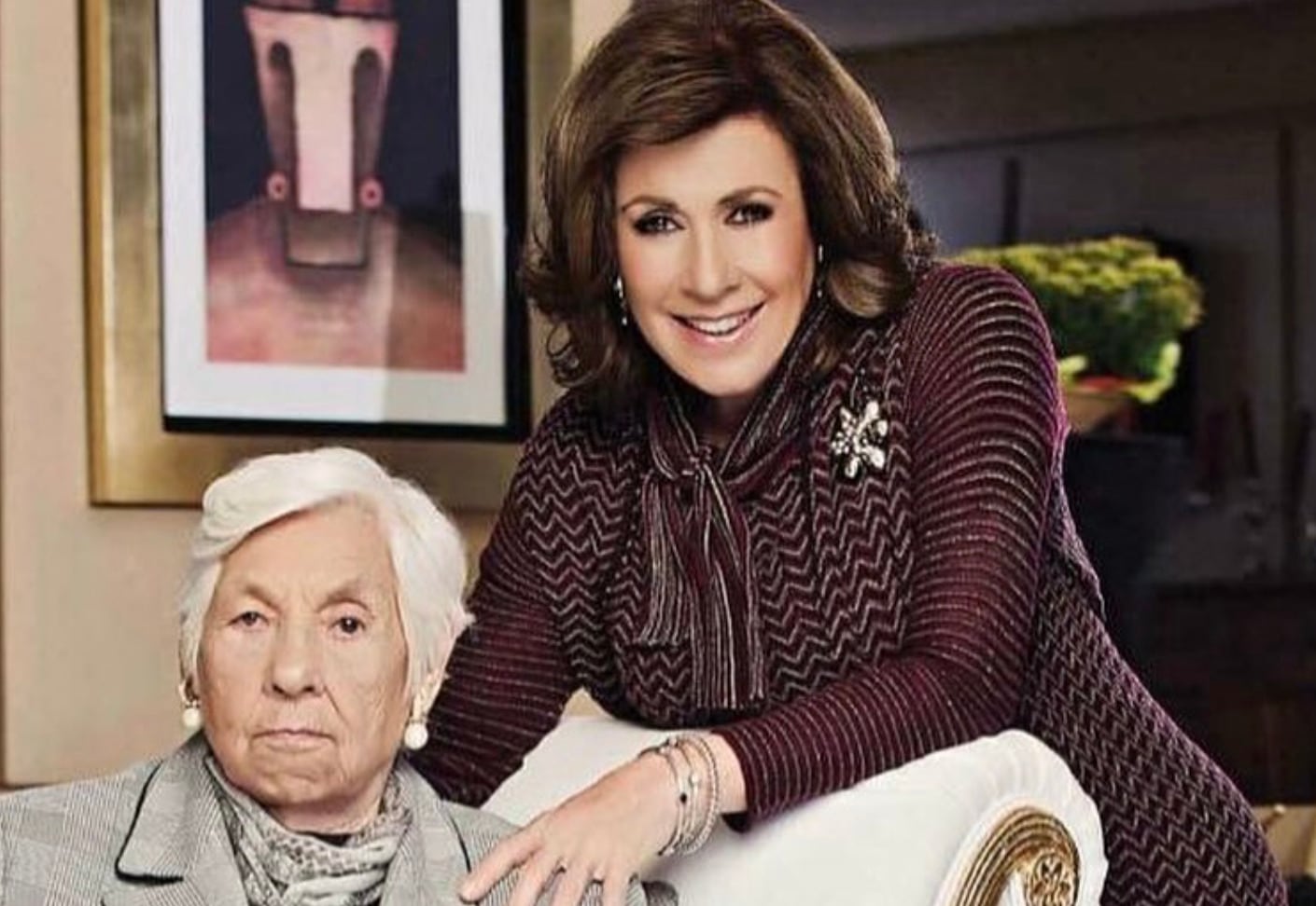 Laura Zapata y su abuela, Eva Mange
