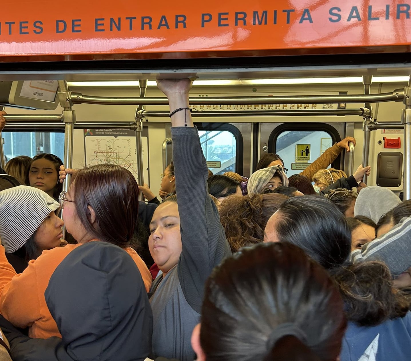 Línea 12 del Metro CDMX hoy 17 de abril