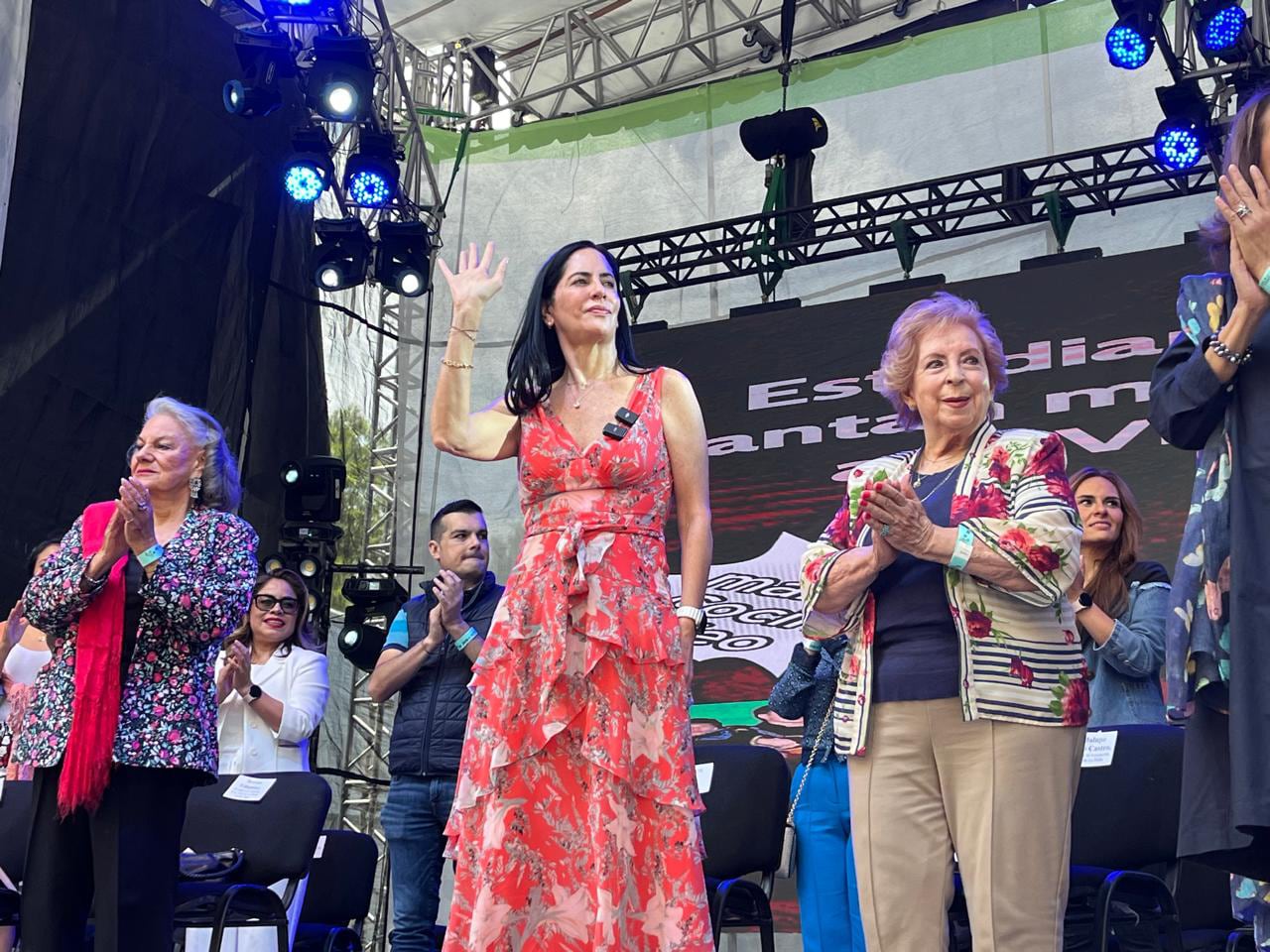 Lía Limón Feria de las Flores 2024