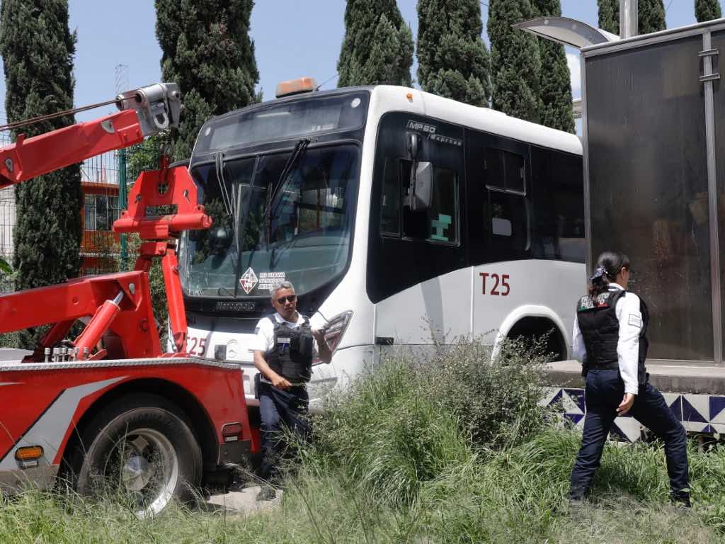 Unidad de Metrobús atropella a niño de 12 años en Puebla