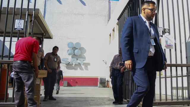 Oficinas del SAT amplían horario por Declaración Anual 2025