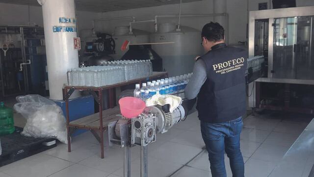 Profeco supervisa plantas de agua embotellada