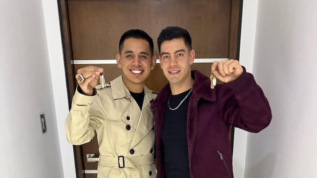 Jhonny Caz y su prometido Jonathan estrenan casa