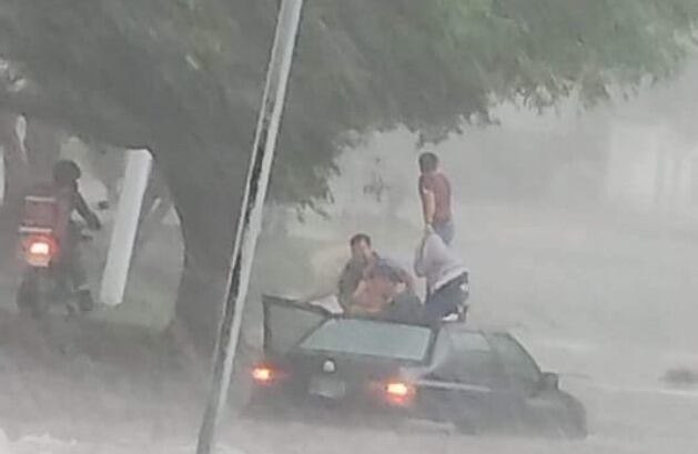 Lluvia en Zapopan destruyó todo a su paso hoy 8 de julio