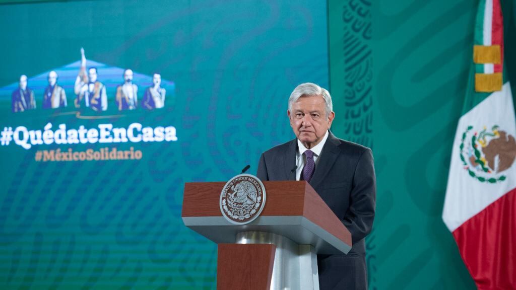 AMLO dice que "el mejor negocio" que ha hecho es cancelar el NAICM