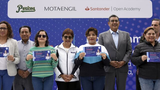 Mujeres de la BUAP reciben reconocimientos