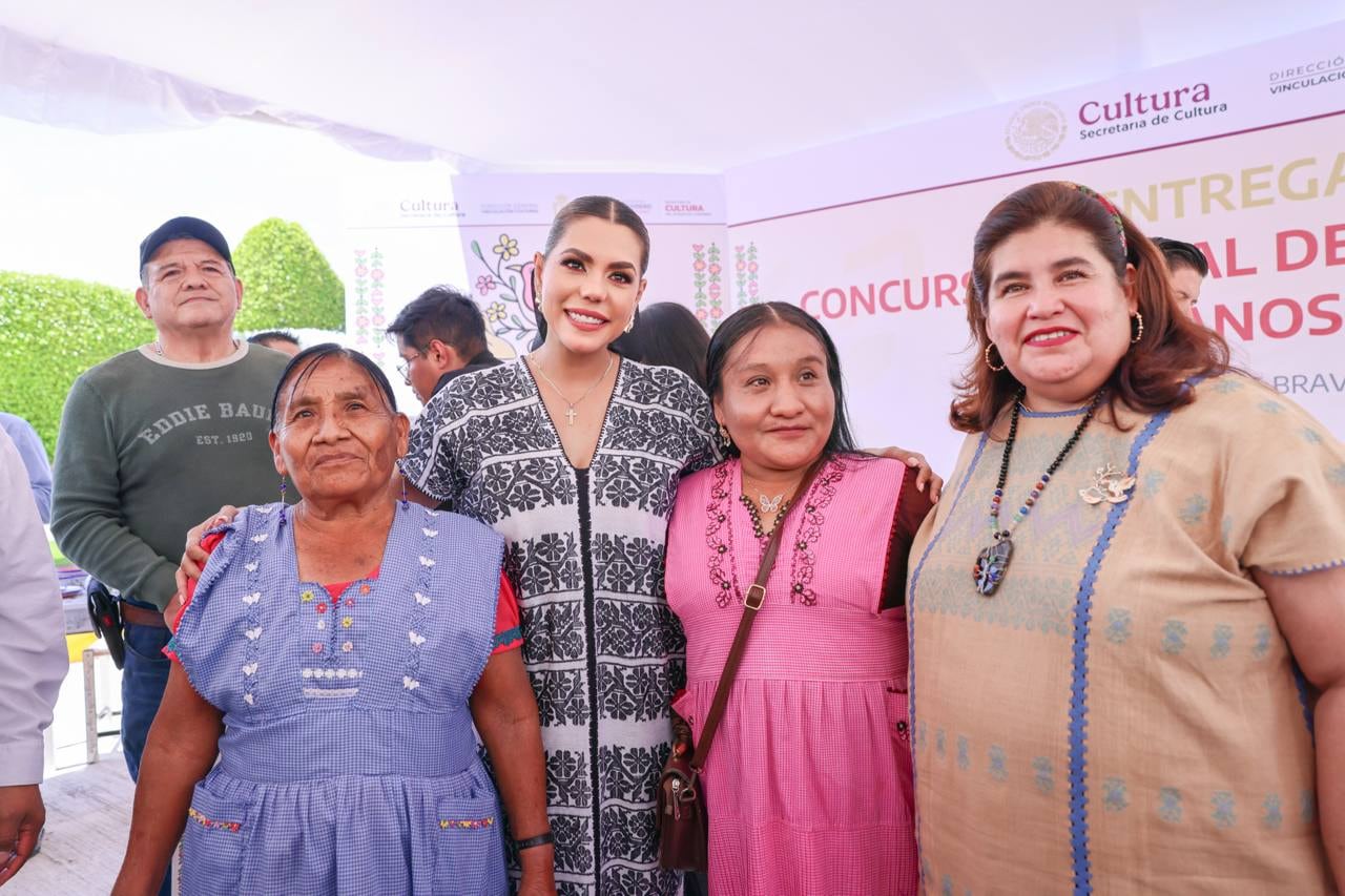 30 artesanas y artesanos recibieron un apoyo de 450 mil pesos
