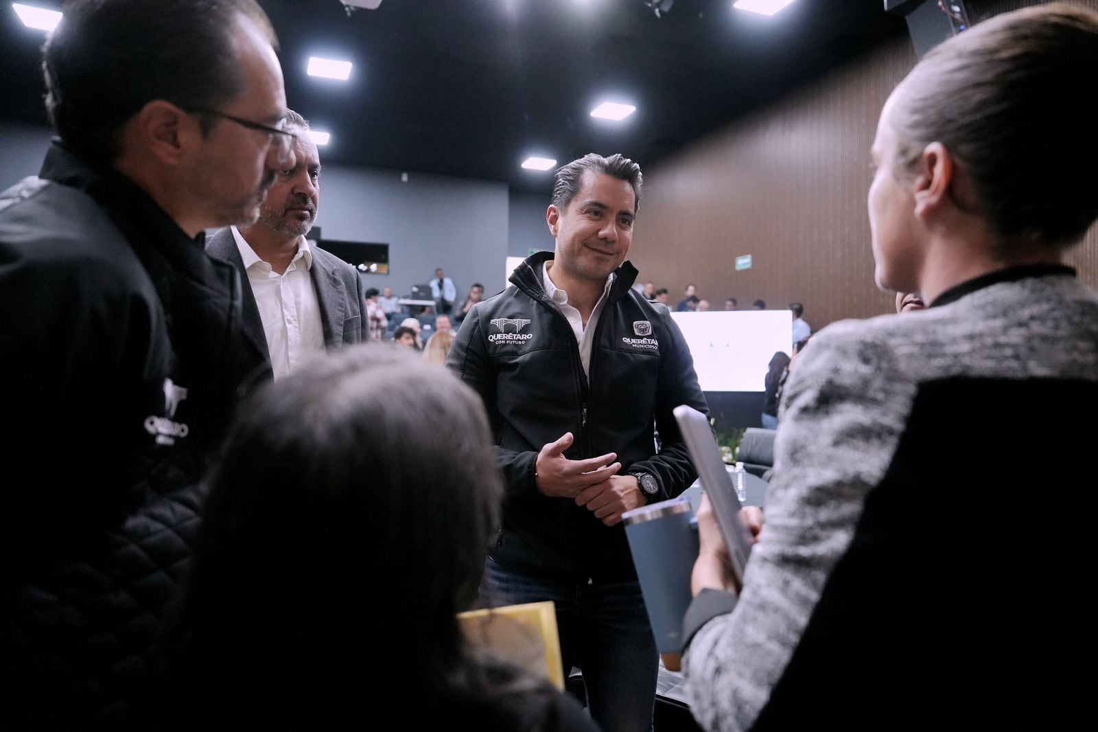 Felifer Macías encabezó la primera Audiencia Pública de Querétaro.