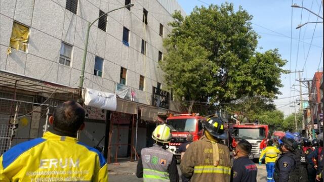 Incendio en Plaza Volcán en alcaldía Cuauhtémoc