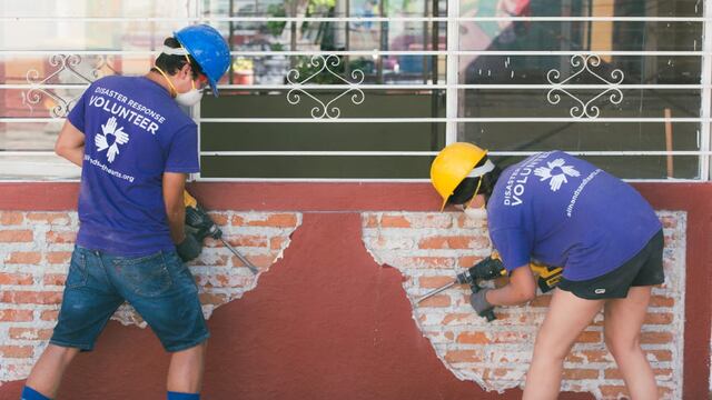 Voluntarios All Hands and Hearts.