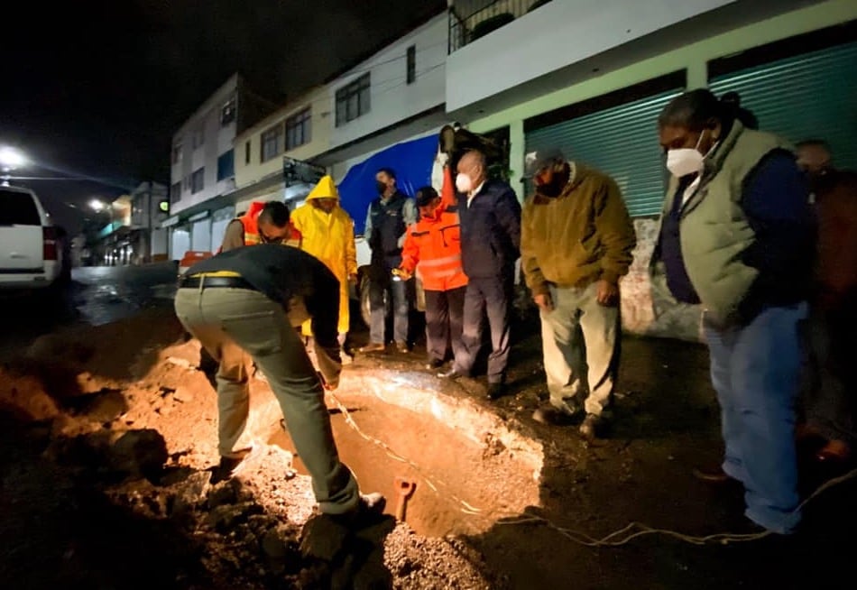Socavón en Tulancingo/@PresidenciaTulancingo