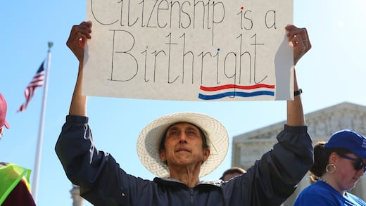 Corte Suprema de Estados Unidos podría frenar ley de Trump sobre ciudadanía por nacimiento