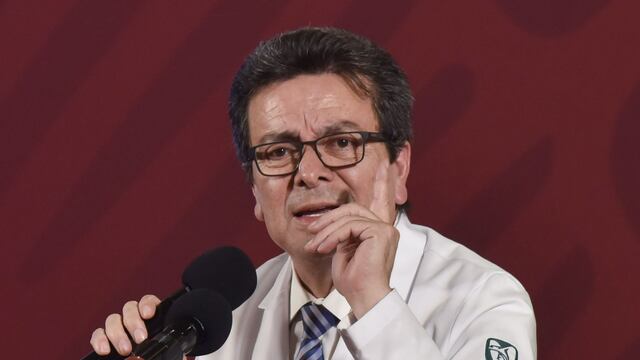 Víctor Hugo Borja Aburto, funcionario del IMSS.