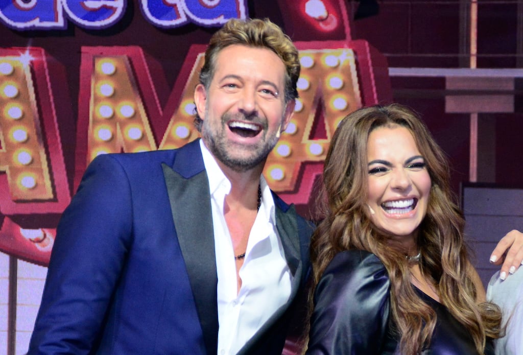 Gabriel Soto y Cecilia Galliano