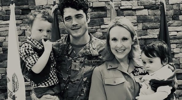 Shannon Kent, esposa de Joe Kent