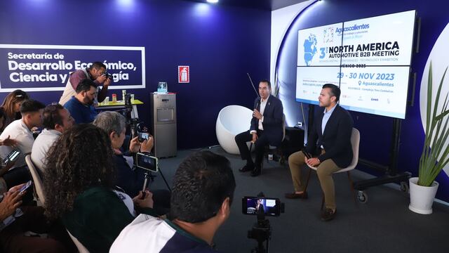 Manuel Alejandro González Martínez y René Mendoza