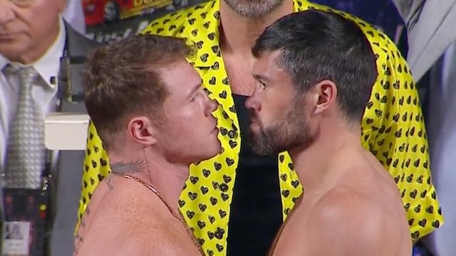 Canelo Álvarez vs John Ryder