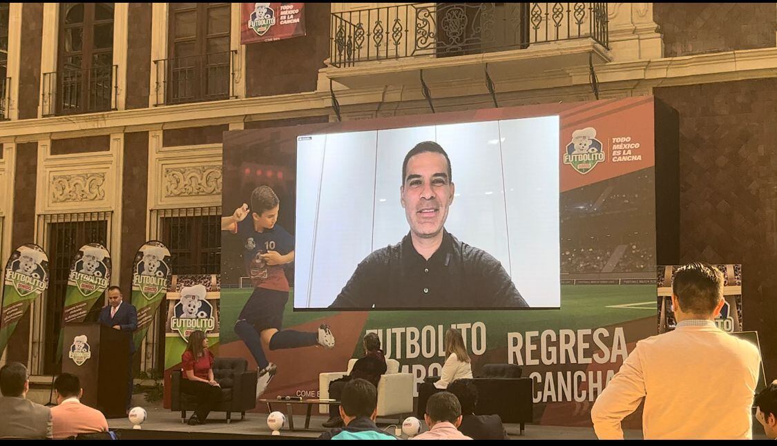 Rafa Márquez durante el Torneo Futbolito Bimbo (Foto: Especial)