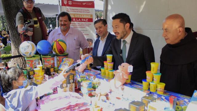 Giovani Gutiérrez y Martí Batres emprenden “Sí al Desarme, Sí a La Paz” en Coyoacán
