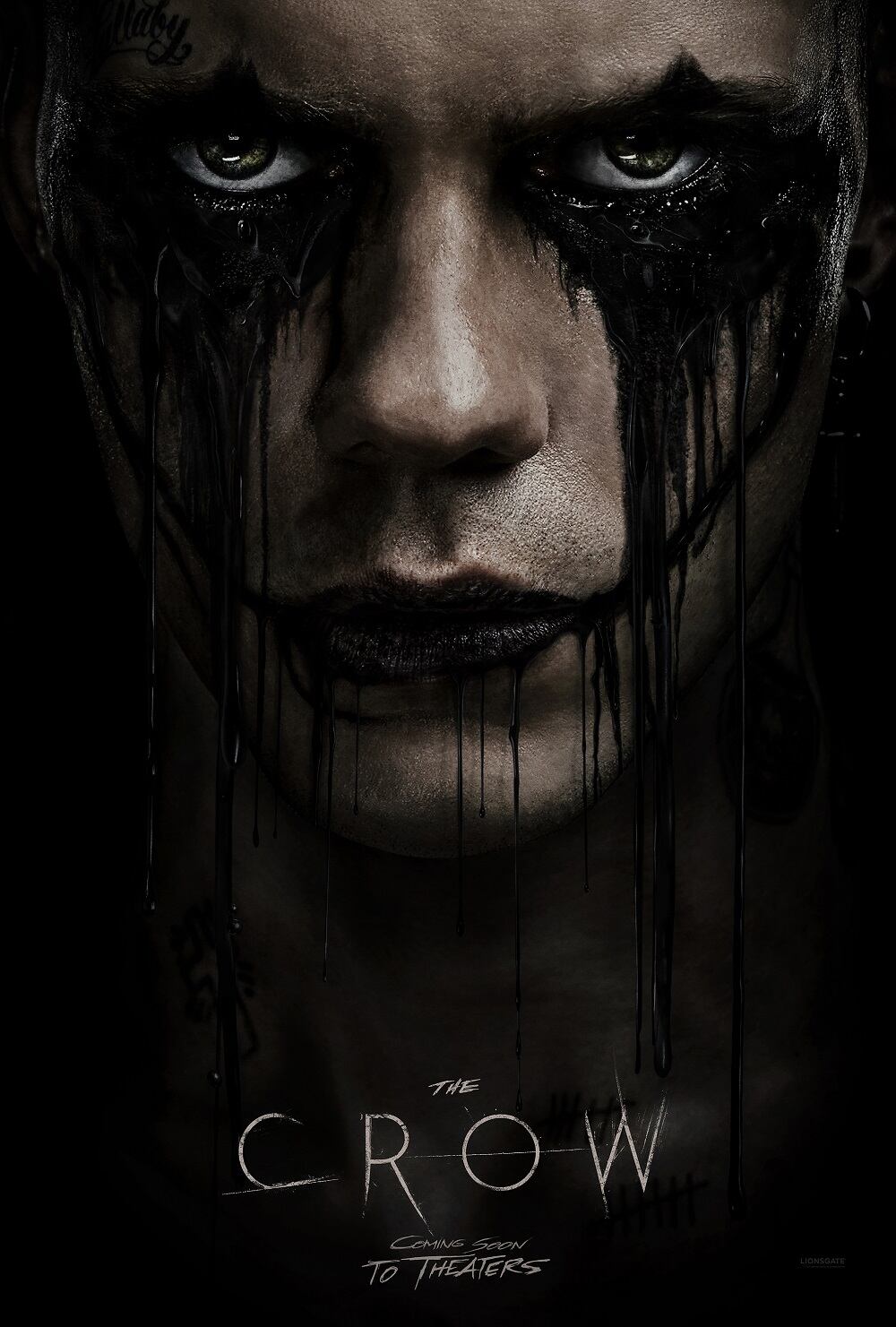 Bill Skarsgård se revela como El Cuervo en el primer tráiler del remake de The Crow de 1994