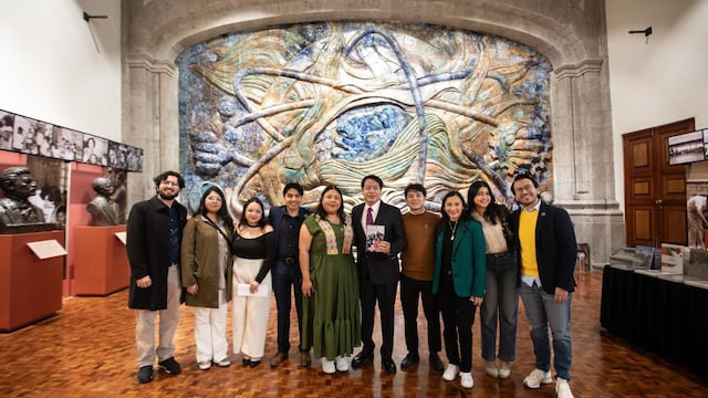 Mario Delgado afirma que la cobertura en bachillerato superará el 80% en Día Internacional de la Educación 2026.