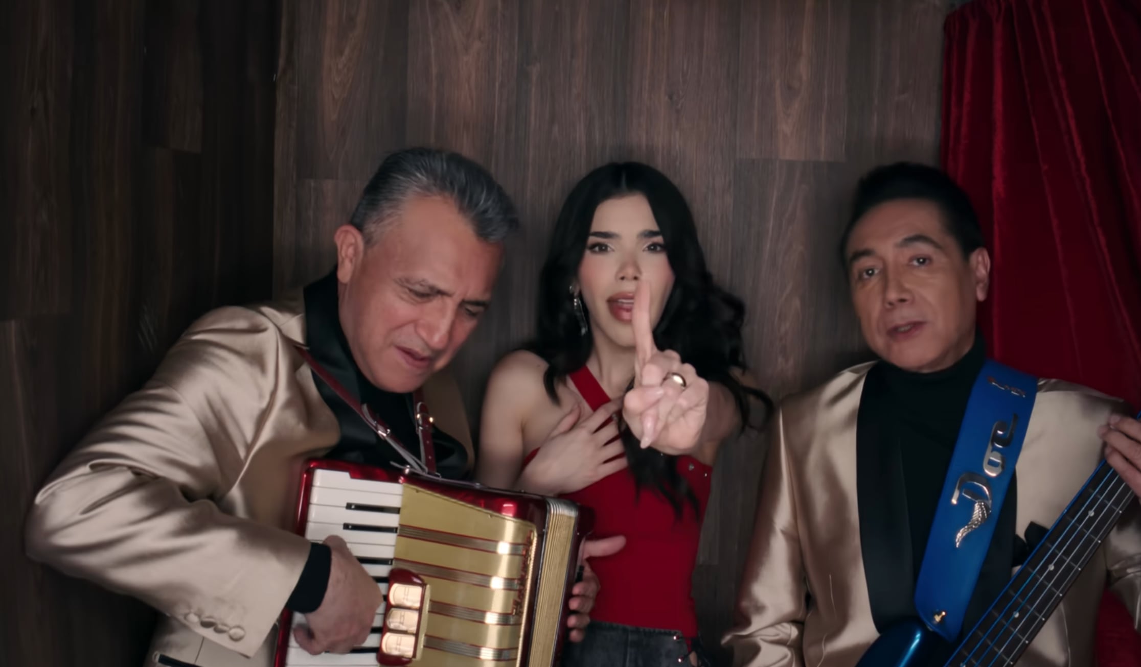 “Una nada más” de Los Ángeles Azules y Kenia Os