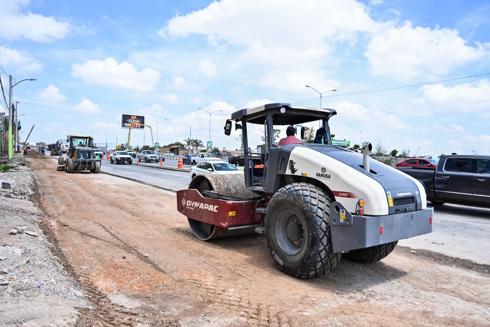 Ricardo Gallardo supervisa puente en Coronel romero