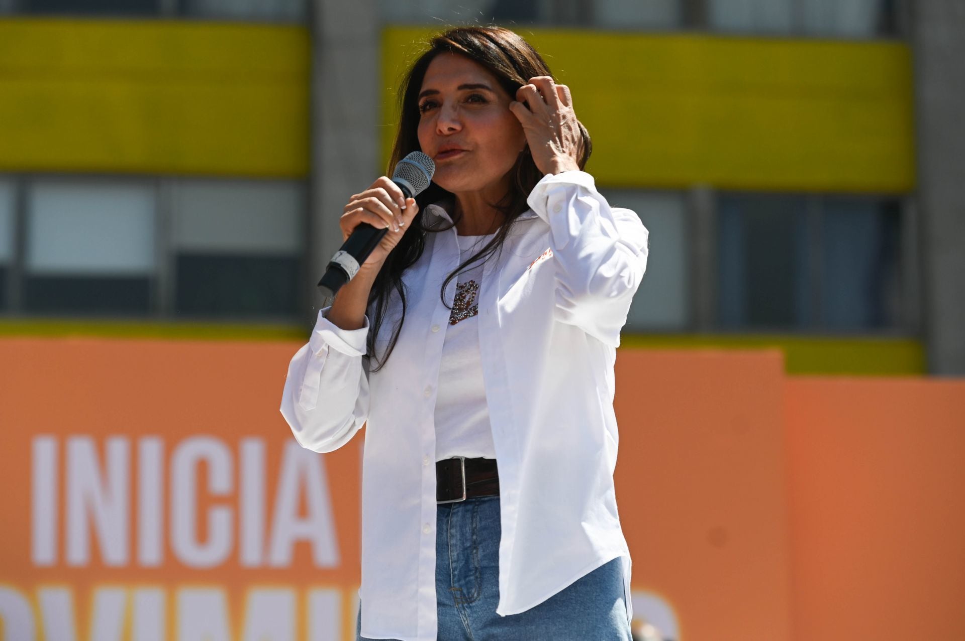 Alejandra Barrales