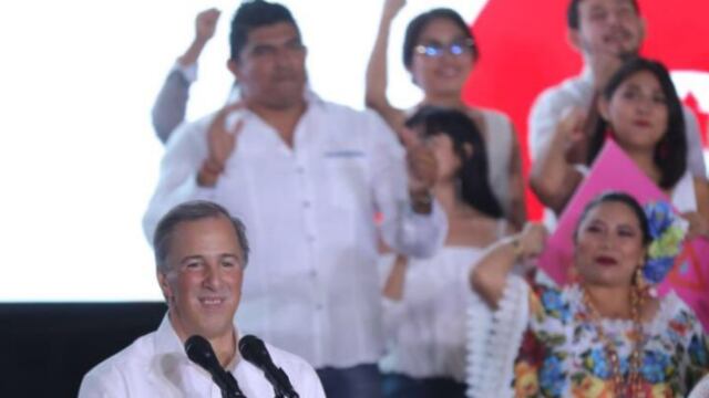La propuesta del candidato de la coalición Todos por México, Jose Antonio Meade será: Modificar la Carta Magna