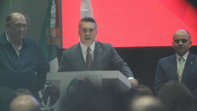 El mensaje del dirigente del PRI para los legisladores del partido fue de manera privada