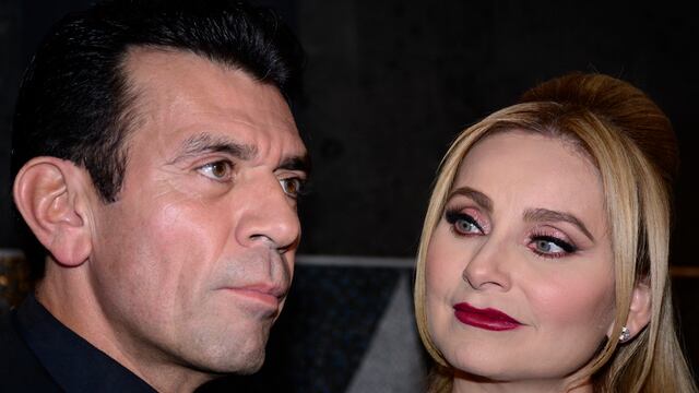 Jorge Salinas y Elizabeth Álvarez