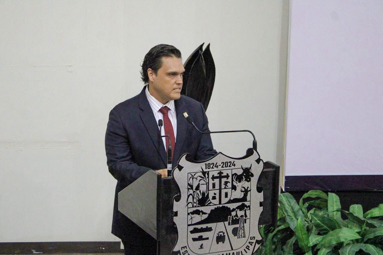 Van contra Cabeza de Vaca: le piden regresar a México antes de hablar de candidaturas.