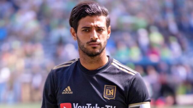 El gol de Vela no fue elegido como el mejor