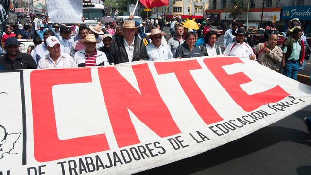 CNTE. Marcha para presionar diálogo con Segob.