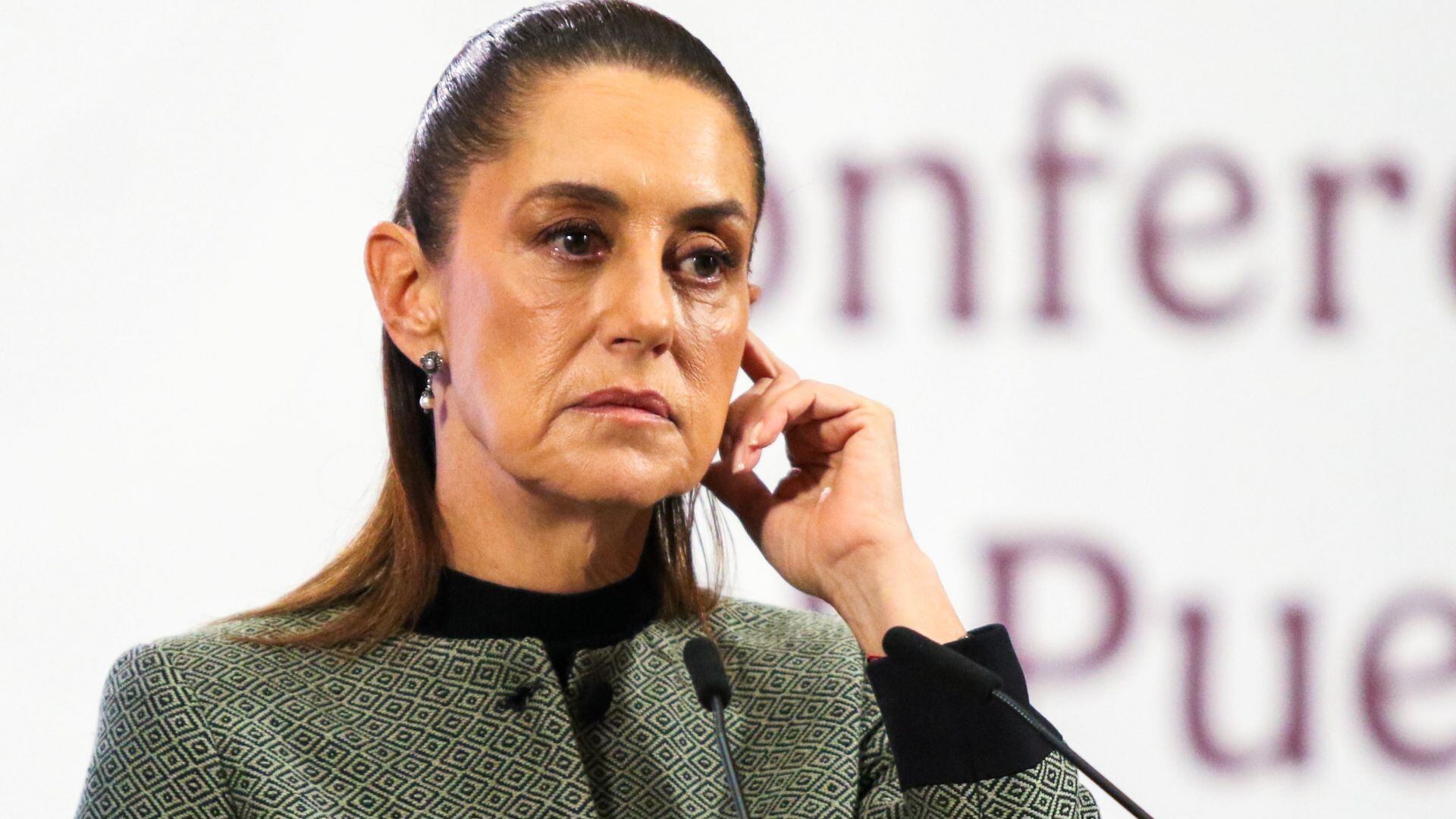 Claudia Sheinbaum niega que hijos de AMLO aparezcan en expediente de huachicol fiscal