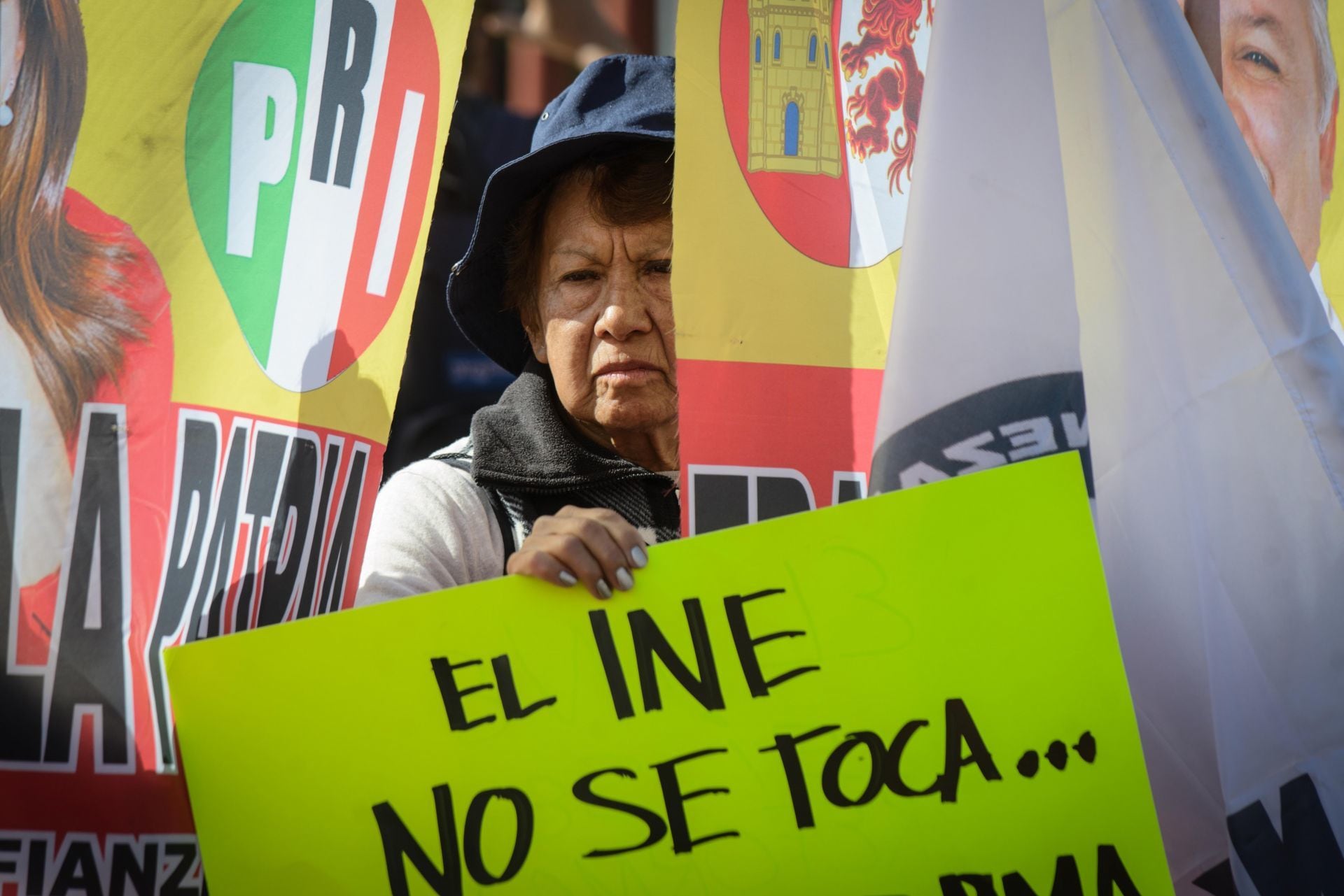 Protestas a las afueras de la Cámara de Diputados