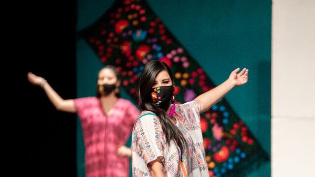 Desfile de Modas Artesanal