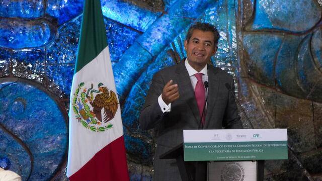 Director general de la CFE Dr. Enrique Ochoa Reza