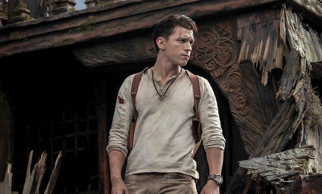 Tom Holland como Nathan Drake