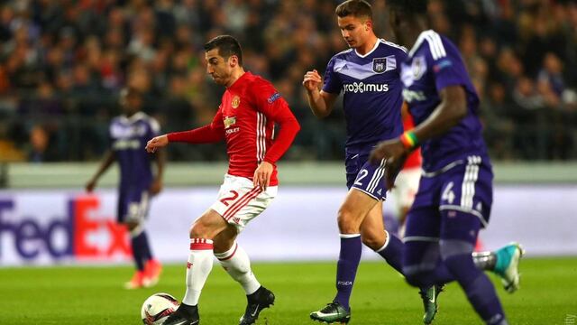 Manchester United obtuvo un empate de campo belga