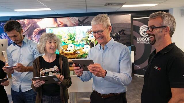 Tim Cook.