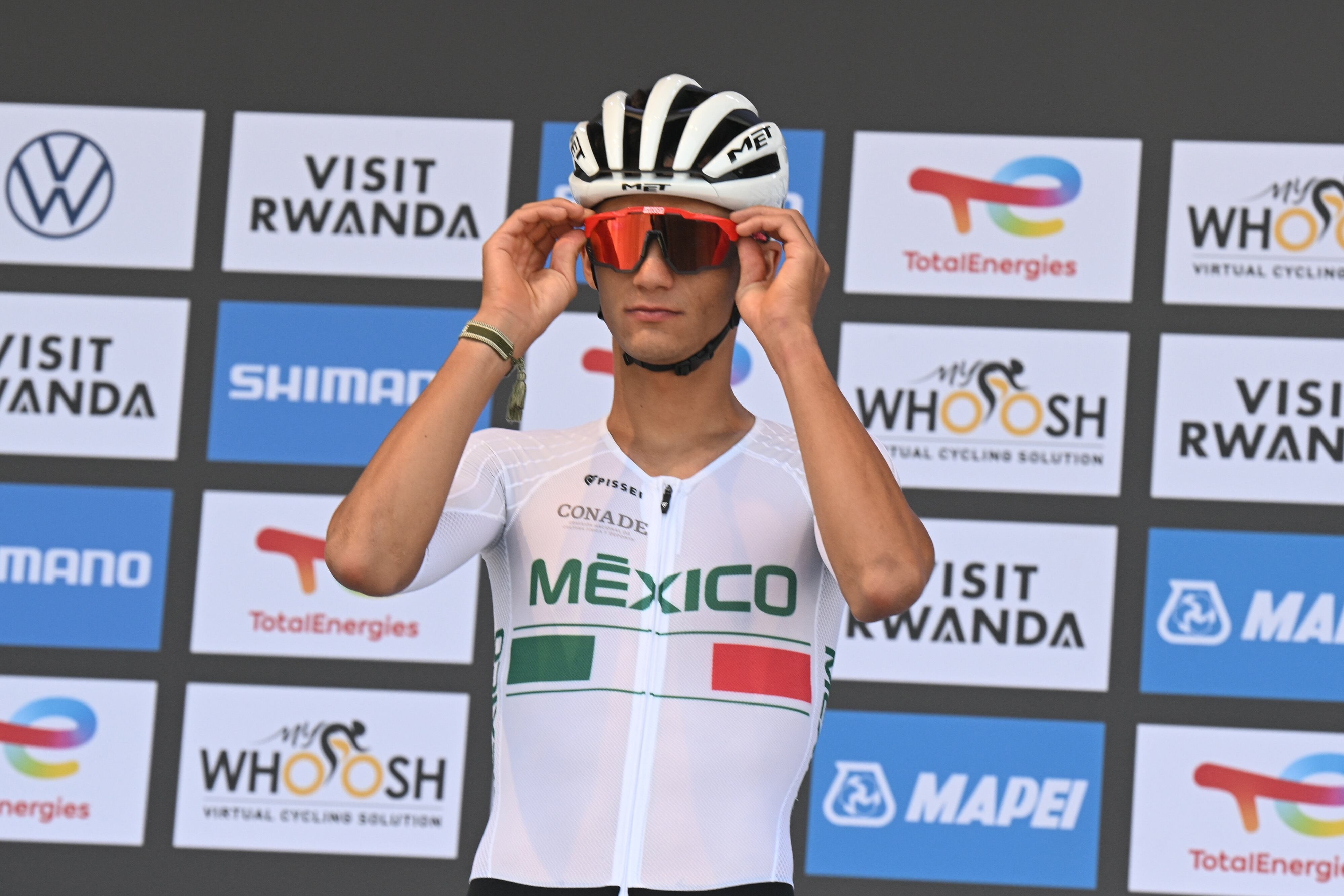 Ciclista Mexicano Isaac del Toro Alcanza Histórico Cuarto Lugar en Ranking Mundial UCI