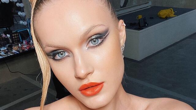 Su novio la cortó para "enfocarse en su carrera"; ahora sale con el jefe de su ex