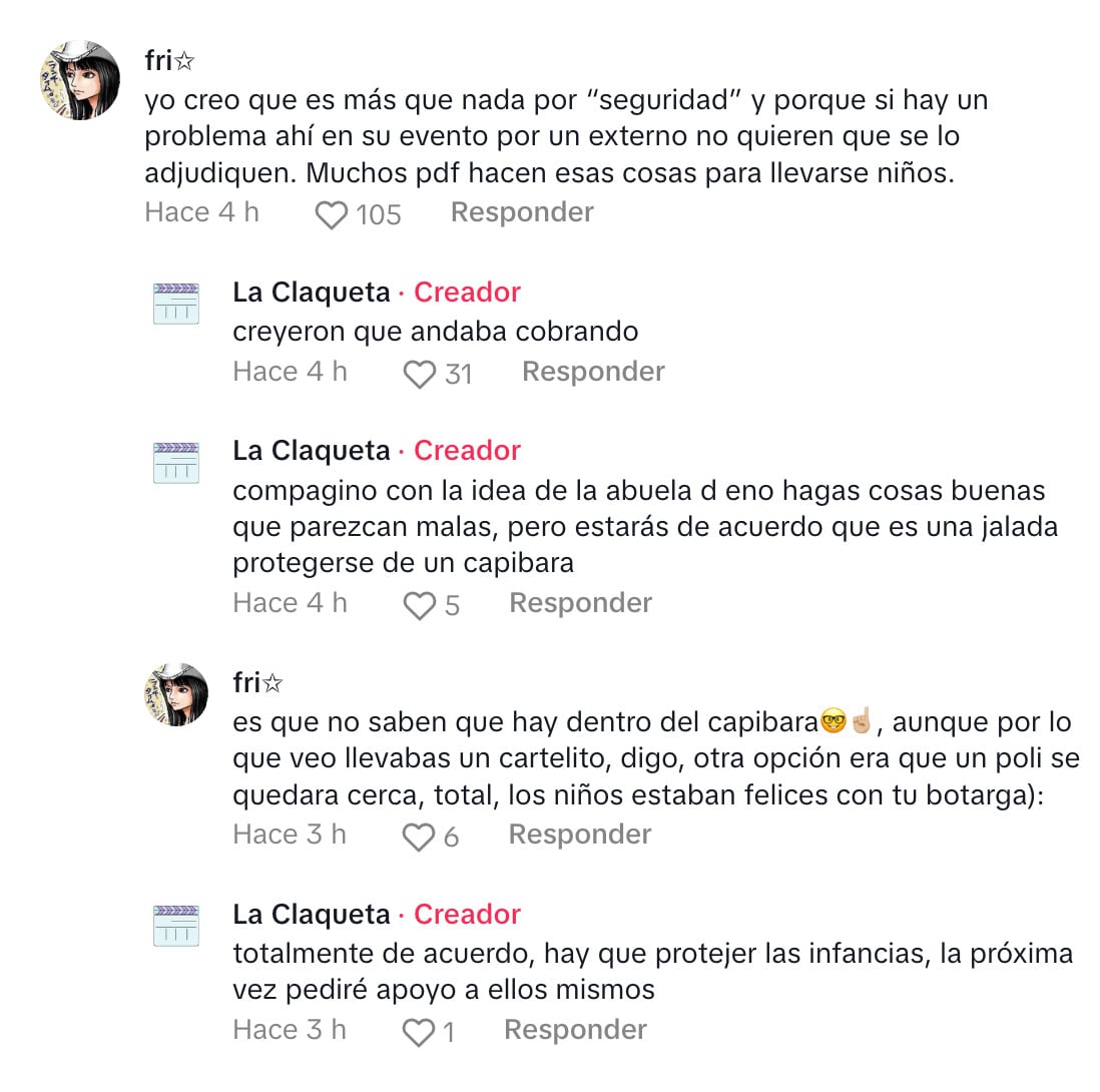 Capibara es detenido durante la proyección de Flow en el Zócalo de la CDMX