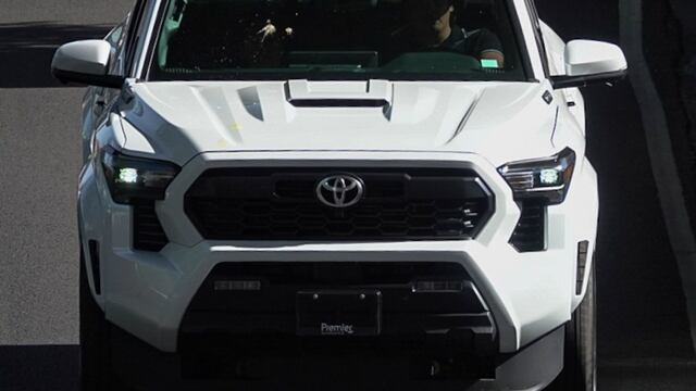 ¿Cuáles son los portaplacas prohibidos en CDMX?