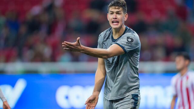 César Montes no llegaría al futbol español