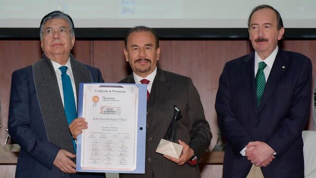 Recibe Pedro Rodríguez Premio Nacional al Buen Gobierno Municipal 2022