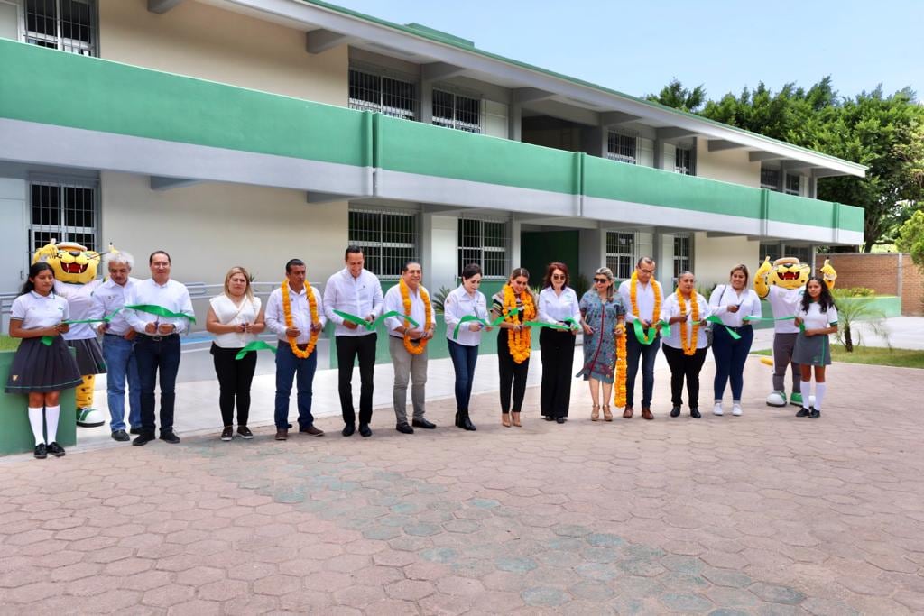 Evelyn Salgado inauguró obra en Conalep de Chilapa afectado por los sismos de 2017
